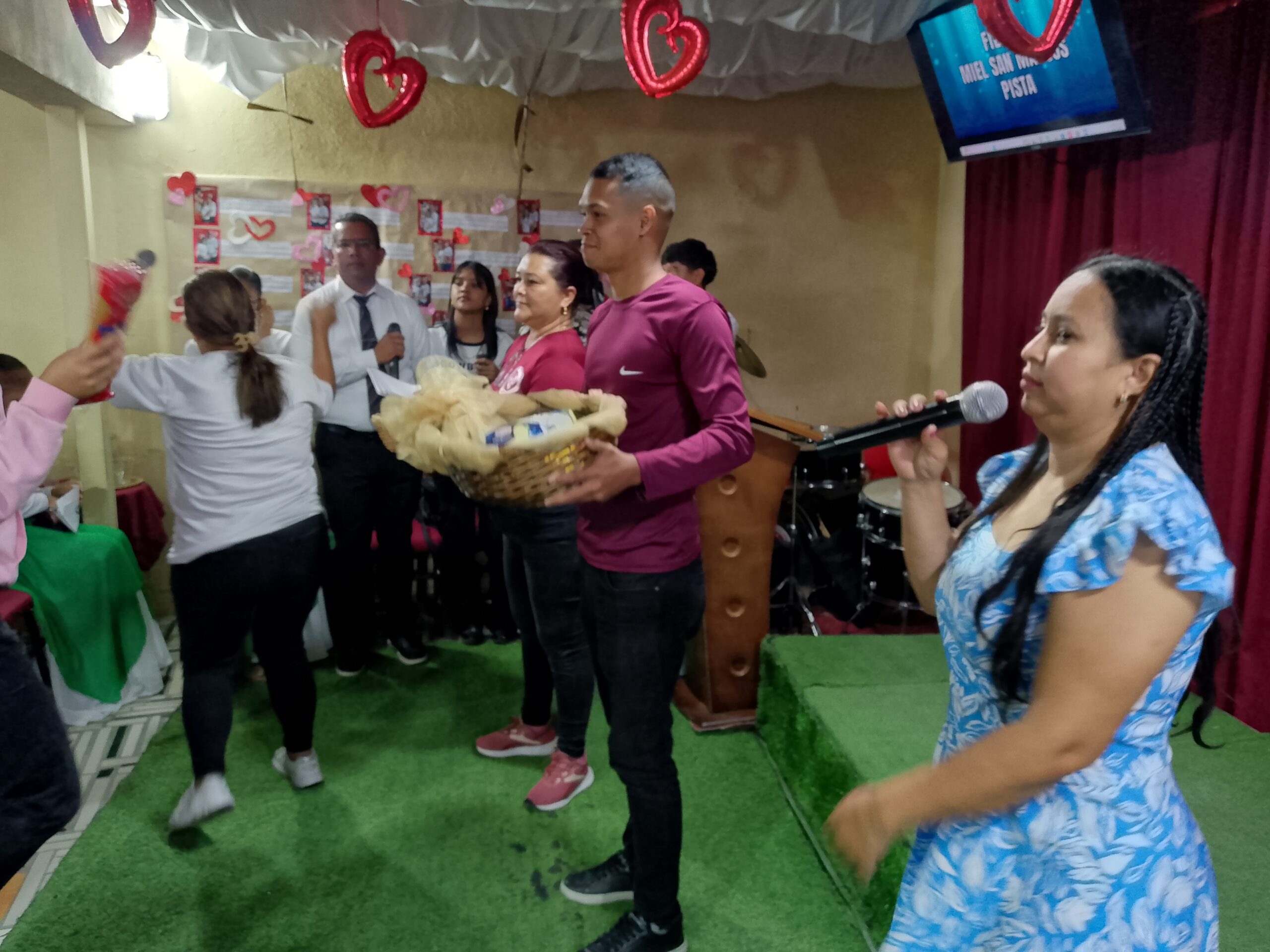 Autoridad, Servicio Dominical